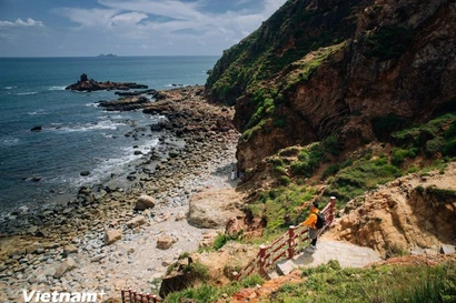 嘉莱省归仁东坊奇窝（Kỳ Co）景点。图自越通社