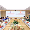 柬埔寨国会主席访问越南军队电信工业集团。图自越通社
