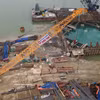 四连桥位于西湖坊和红河坊宜蚕路侧的主墩承台正在进行钢筋施工。图自越通社