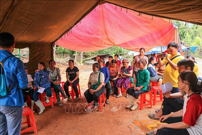 临时房屋建设后，朗努村村民可以搬迁入住。图自越通社