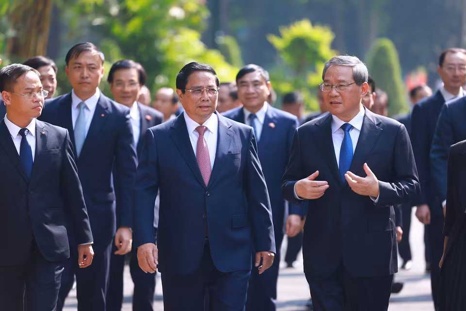 这是中国国务院总理11年来首次访越，也是李强首次以国务院总理身份访问越南，彰显出中国党和国家以及李强个人对越中关系的高度重视。图自越通社