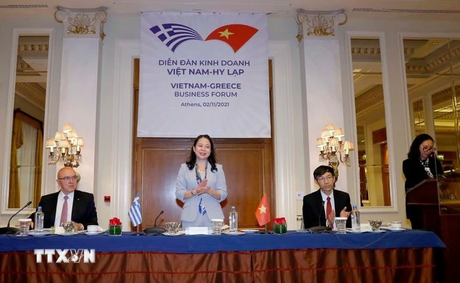 越南国家主席武氏映春主持越南与希腊企业座谈。图自越通社