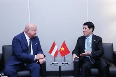 越南国家主席梁强会见奥地利总理克里斯蒂安·施托克尔。图自越通社
