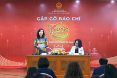 外交部副部长黎氏秋姮会见记者，介绍家乡之春活动。图自越通社