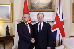 苏林总书记与英国首相基尔·斯塔默。图自越通社