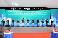 2026年2月6日，越新工业园区与城市发展股份公司举行海龙工业园（VSIP南定）一期基础设施投资建设与经营项目开工仪式。图片来源：越通社