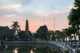 走进河内市最古老的一座寺庙 （组图）