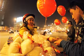 春节初一买盐——越南人过年的习俗