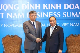 越南政府总理阮春福会见国际代表（组图）