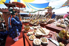 广义省李山岛县举行“黄沙兵替身祭礼”