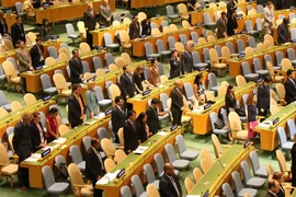 联合国大会为越南国家主席陈大光逝世默哀一分钟(组图）