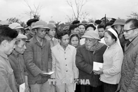 纪念孙德胜主席诞辰130周年(组图)