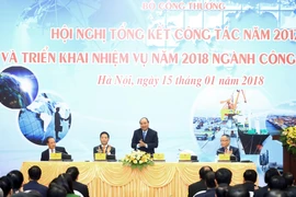 阮春福总理分别出席工贸部和计划与投资部2017年度工作总结暨2018年度任务计划部署会议（组图）