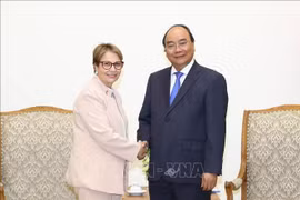 政府总理阮春福会见巴西农业部长克里斯蒂娜