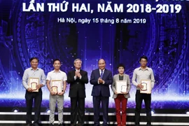 政府总理阮春福：发挥新闻媒体在反腐倡廉工作中的作用