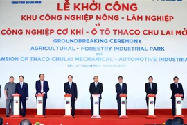 阮春福出席广南省各重要工程动工仪式