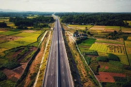 诸多外国投资商对越南北南高速公路项目感兴趣