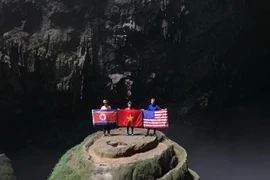 美朝领导人第二次会晤： 广平省免费为近4000名记者提供免费旅游服务