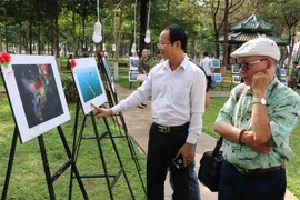 越南南中部和西原地区艺术图片节在嘉莱省举行