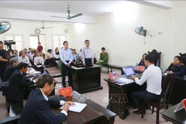 越俄油气联营公司原两领导滥用职权侵占财产获刑3到7年