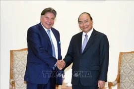 越南政府总理阮春福会见TTI集团董事长