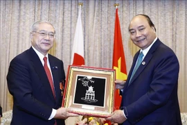 G20峰会：阮春福会见日越友好协会关西地区和堺市分会领导人