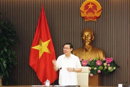 越南政府副总理王廷惠：完善吸引FDI 的相关法律 着力加快公共资本到位进度