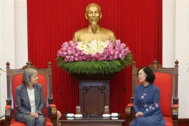 越共中央民运部部长张氏梅会见ILO政策事务副总干事