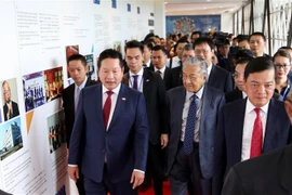 马来西亚总理马哈蒂尔分享马来西亚数字化转型的经验