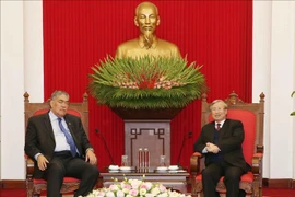 陈国旺会见多米尼加统一左派运动党秘书长 