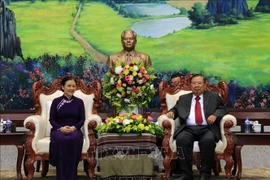 越老特殊关系无以言表