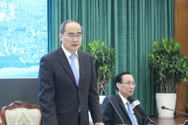 旅外越侨企业家和知识分子为胡志明市创新城市建设建言献策