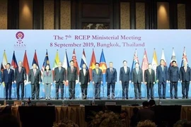 东盟与各伙伴就地区自由贸易协定进行谈判