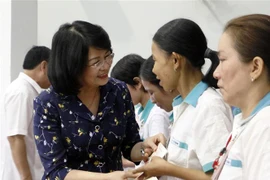 国家副主席邓氏玉盛出席越南共产党建党89周年庆祝活动