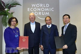 裴青山: 阮春福成功出席WEF Davos为2019年越南对外工作释放积极信号 