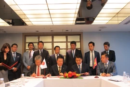 日本领先集团领导承诺对河内市投资近40亿美元