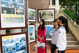 南定省提高学生和大学生对海洋与岛屿主权的认识