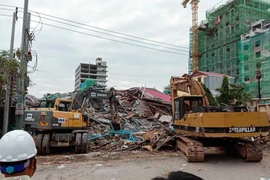 柬埔寨一座七层楼房倒塌事故：至少7人死亡和18人受伤