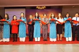 “广州的美丽”摄影展开幕
