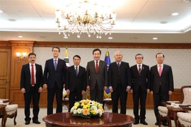 越通社社长阮德利对韩国进行工作访问 