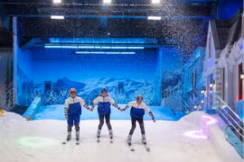 在胡志明市体验玩雪之趣