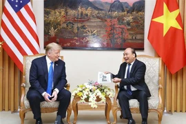 越南政府总理阮春福会见美国总统特朗普