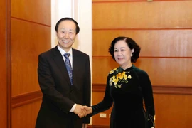 越共中央民运部部长张氏梅会见中国宋庆龄基金会主席王家瑞