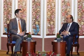 越南政府总理阮春福会见三星集团副总裁李在镕