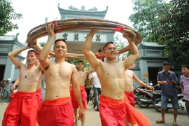 越南坐地拔河荣获UNESCO颁发的非物质文化遗产证书