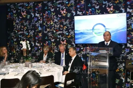 阮春福总理2019年世界经济论坛年会期间开展系列活动