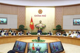 越南政府就制度建设问题召开专题会议 阮春福总理主持会议