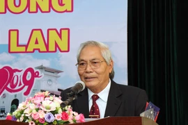 进一步促进胡志明市-老挝-泰国人民的友好关系