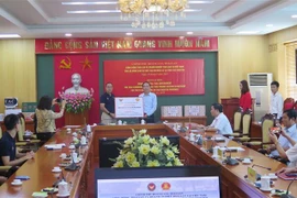 泰国驻越南大使馆向太原省洪水灾民提供援助