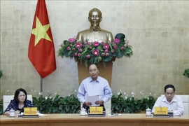 越南政府总理阮春福：对竞赛奖励工作改革5周年进行总结和评估